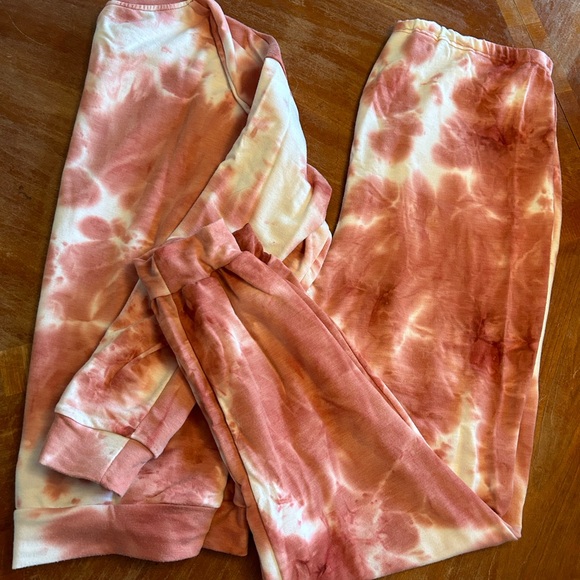 Maternity Tie-Dye Sweatpants Set - Picture 4 of 4